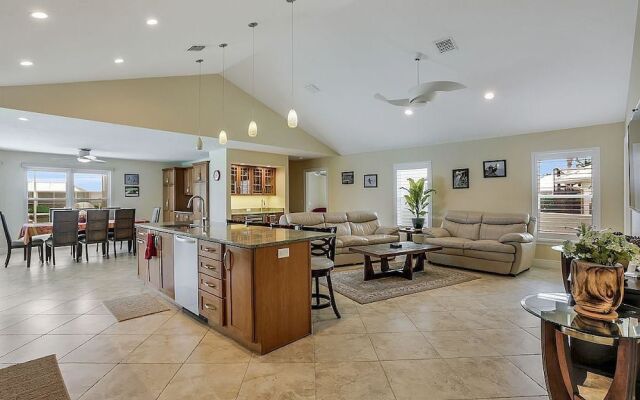 Calusa Ct Home