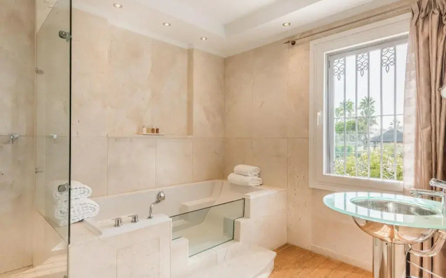 The Residence by Beach House Marbella