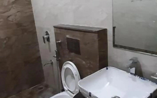 Hotel  Savera Palace