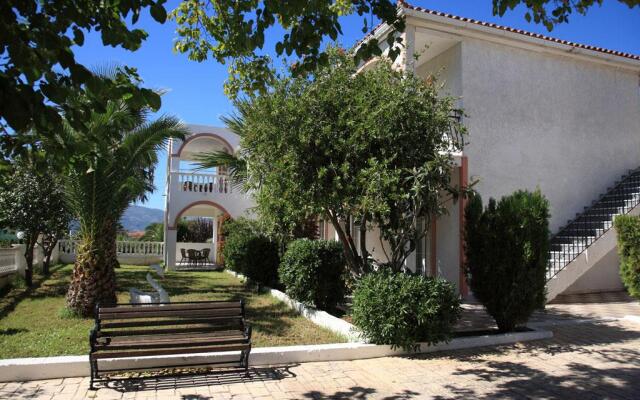 Daisy Zakynthos Apartments