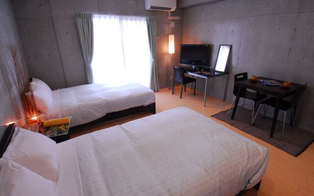 Naha-West Inn