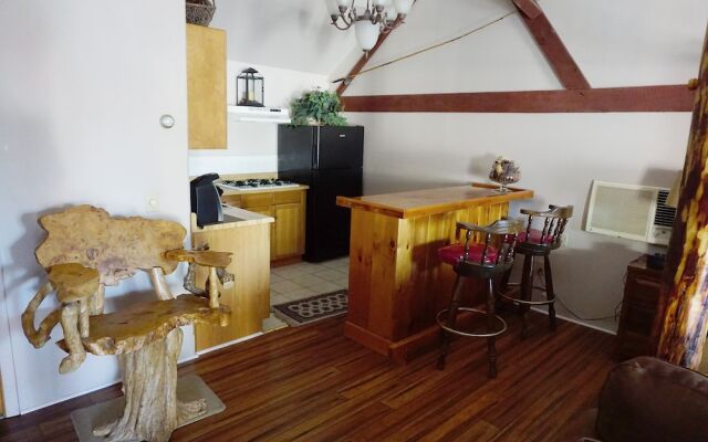 The Carriage House Inn