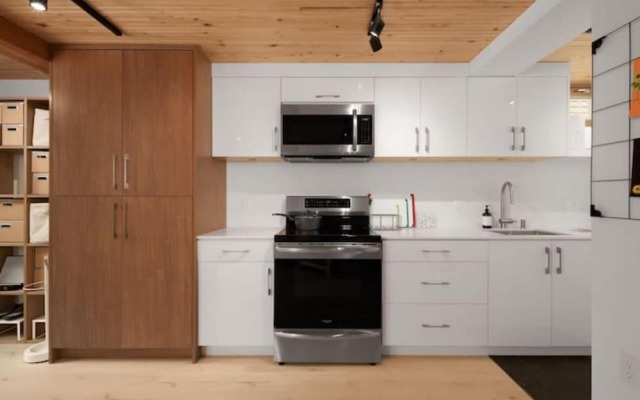 Passive House Luxury 2 Bedroom Basement Suite