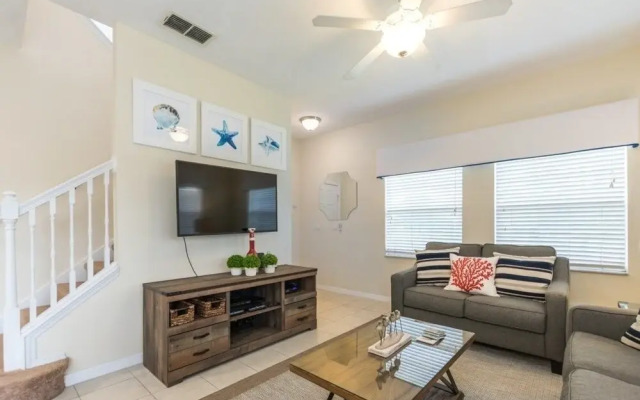 4550ada 4 Bedroom Townhouse by Redawning