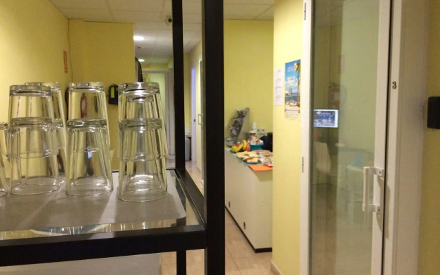 Barcelona City North Hostal