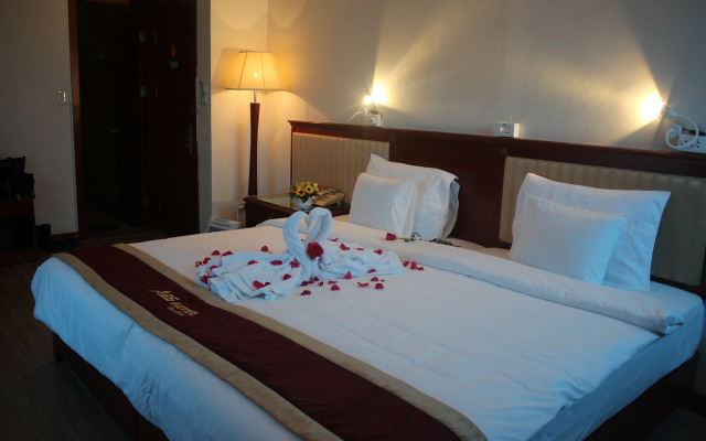 A25 Hotel - 221 Bach Mai