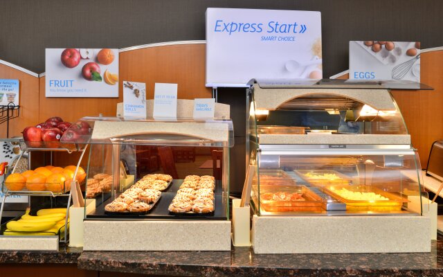 Holiday Inn Express Hotel & Suites Edmonton North by IHG