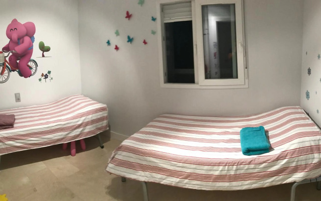 centro / internet / parking / aire acondicionado