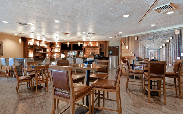 DoubleTree by Hilton Phoenix Tempe