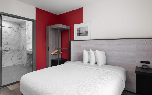 Ramada By Wyndham Brooklyn Near Flatbush