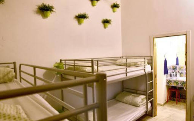 Traveler's Inn Seville