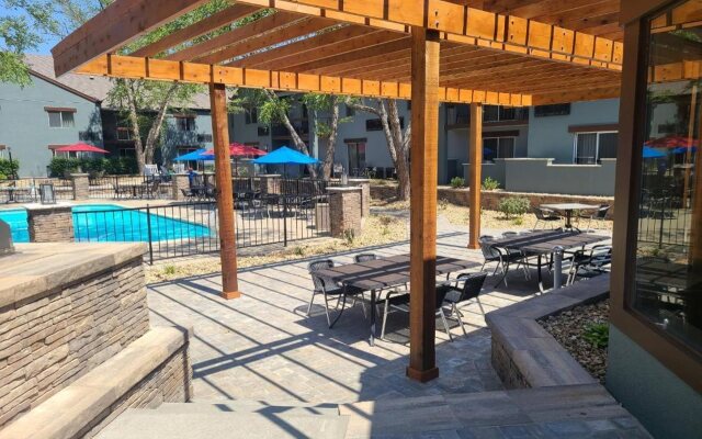 Endeavor Inn & Suites, Trademark Collection by Wyndham