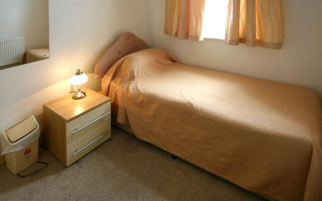 Lyndene Holiday Apartments