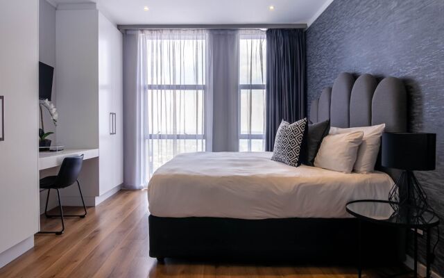 Sandton Smart Apartment Seventeen