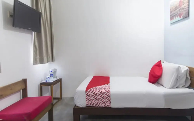OYO 973 LHT Hotel