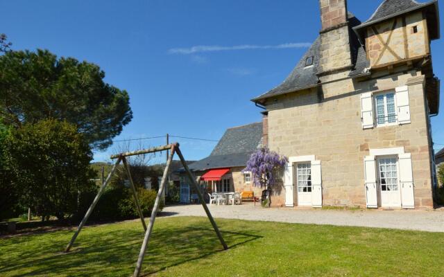 Graceful Holiday Home in Brignac-la-plaine With Terrace