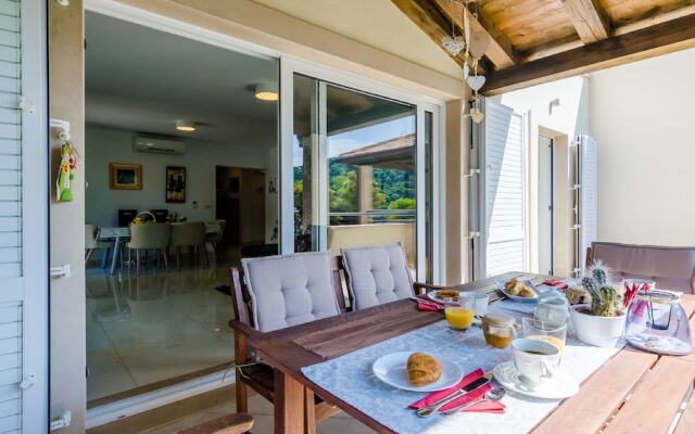 Blue Lagoon Apartment