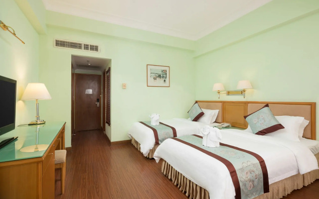 Xinyuan Hot Spring Hotel