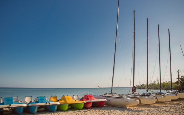 Sol Turquesa Beach