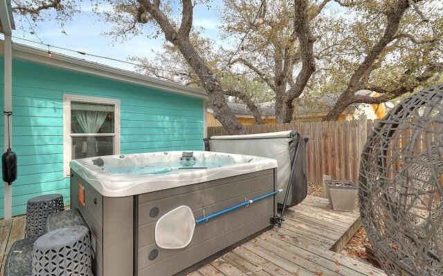 Flamingo Flats 3 Bedroom Home by Redawning