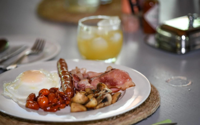 Leopard's Lair Bush Lodge