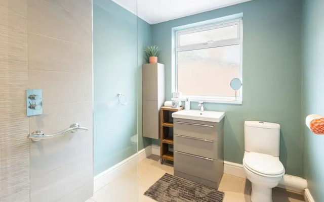 Host Stay Newton House