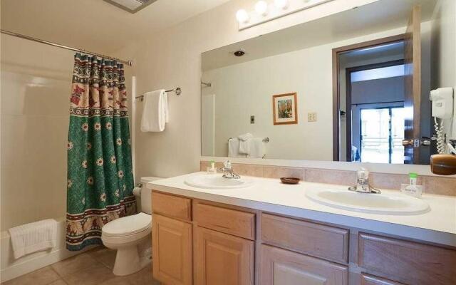 Gondola Square Condominiums