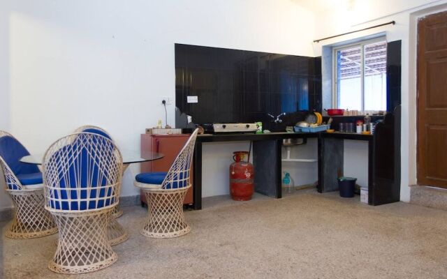 Calangute Terrace Garden Apartment