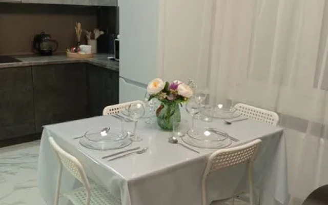 Apartments  Green FOX on Embankment Privolzhskogo Zatona, 22A