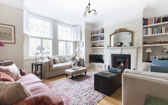 Vicarage Gardens By Onefinestay