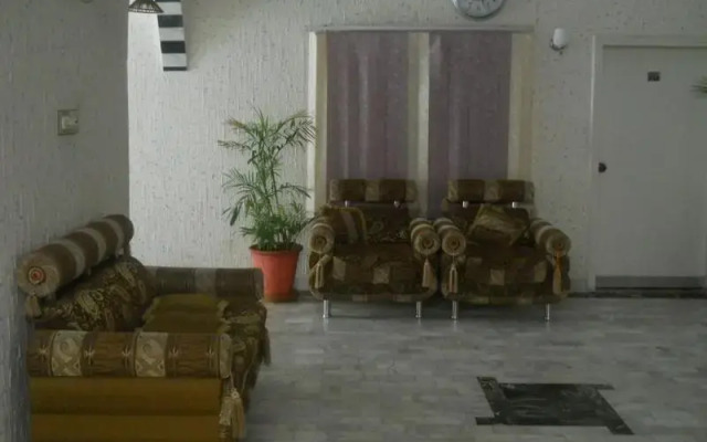 Sunrise Guest House Multan