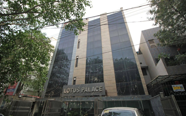 Hotel Lotus Palace