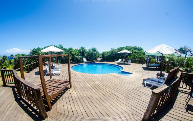 Media Luna Resort & Spa