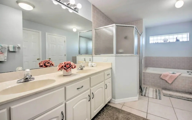 Pool & Fenced Yard: Sebring Retreat