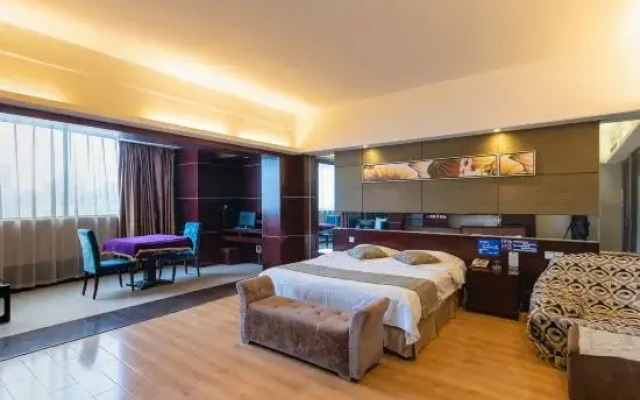 Fulide Holiday Hotel (Pangdonglai Branch, Pingyuan Road, Xinxiang)