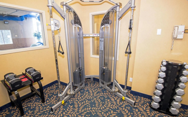 Holiday Inn Express Hotel & Suites Edson by IHG