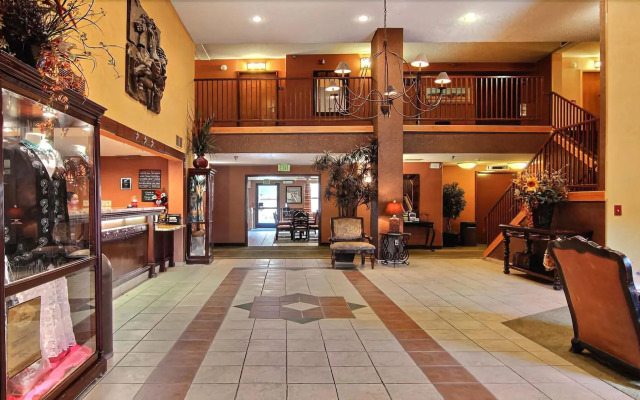 Ruidoso Mountain Inn