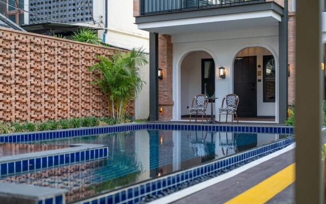 Shamrock Chiangmai Hotel - Adults Only
