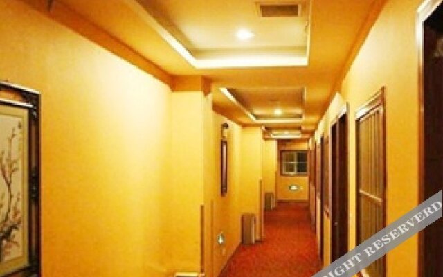 Qingmu Hotel (Nanjing Sanpailou University of Posts and Telecommunications)