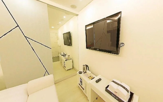 Sol Hotel
