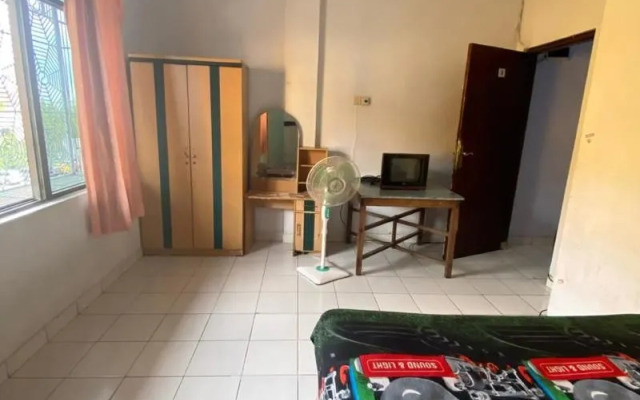 Bulusaraung Homestay Makassar By Zuzu
