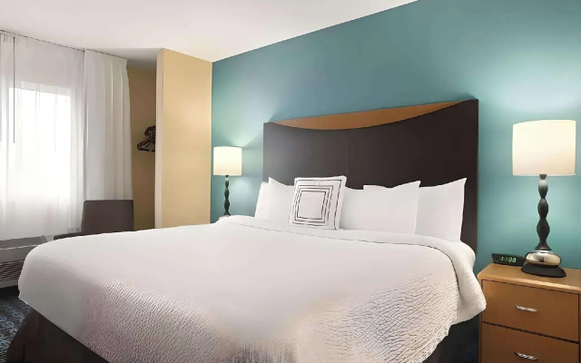 Dubuque Inn & Suites