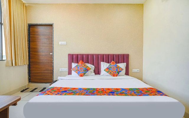 Fabhotel Sukh Vilas