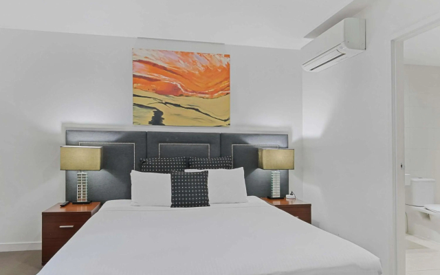 The Sebel Residences Melbourne Docklands Serviced Apartments