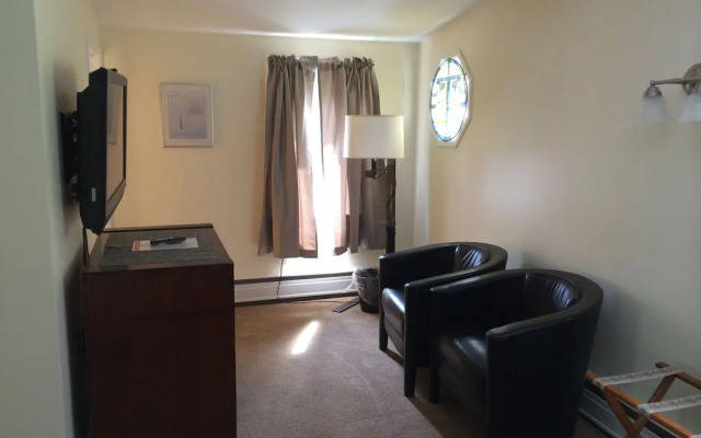 Sleep Woodstock Motel