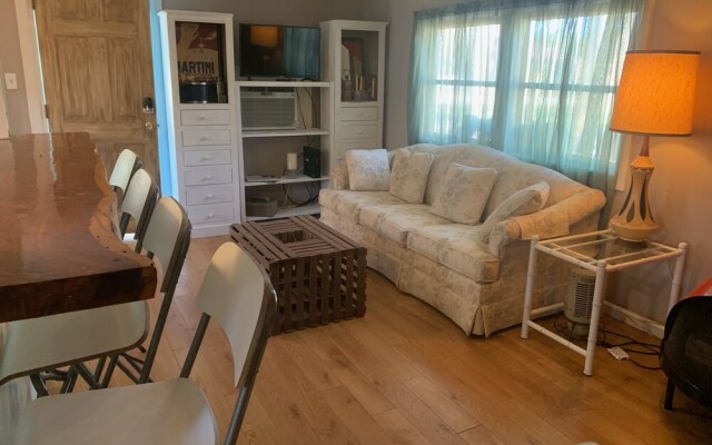 Nature Coast Inn and Cottages