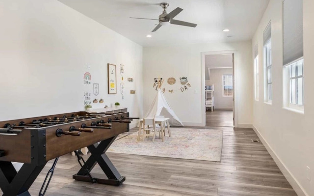 Twice Charmed 8 Bedroom Townhouse