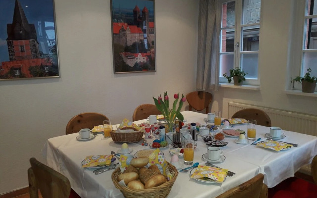 Fachwerk-HOTEL Vorhof zur Hölle