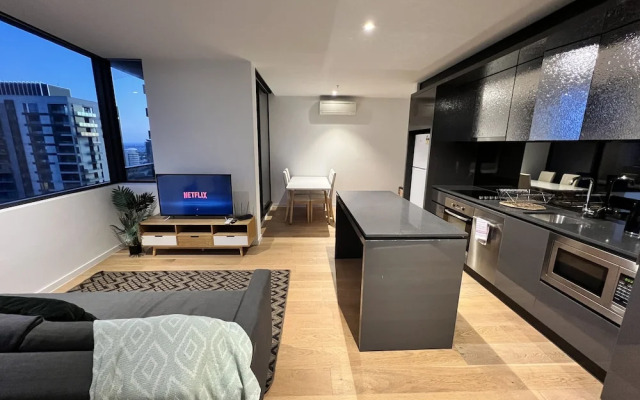 ReadySet Apartments at Manhattan
