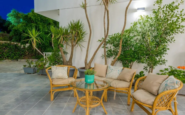 Isola Apartments Junior Suites